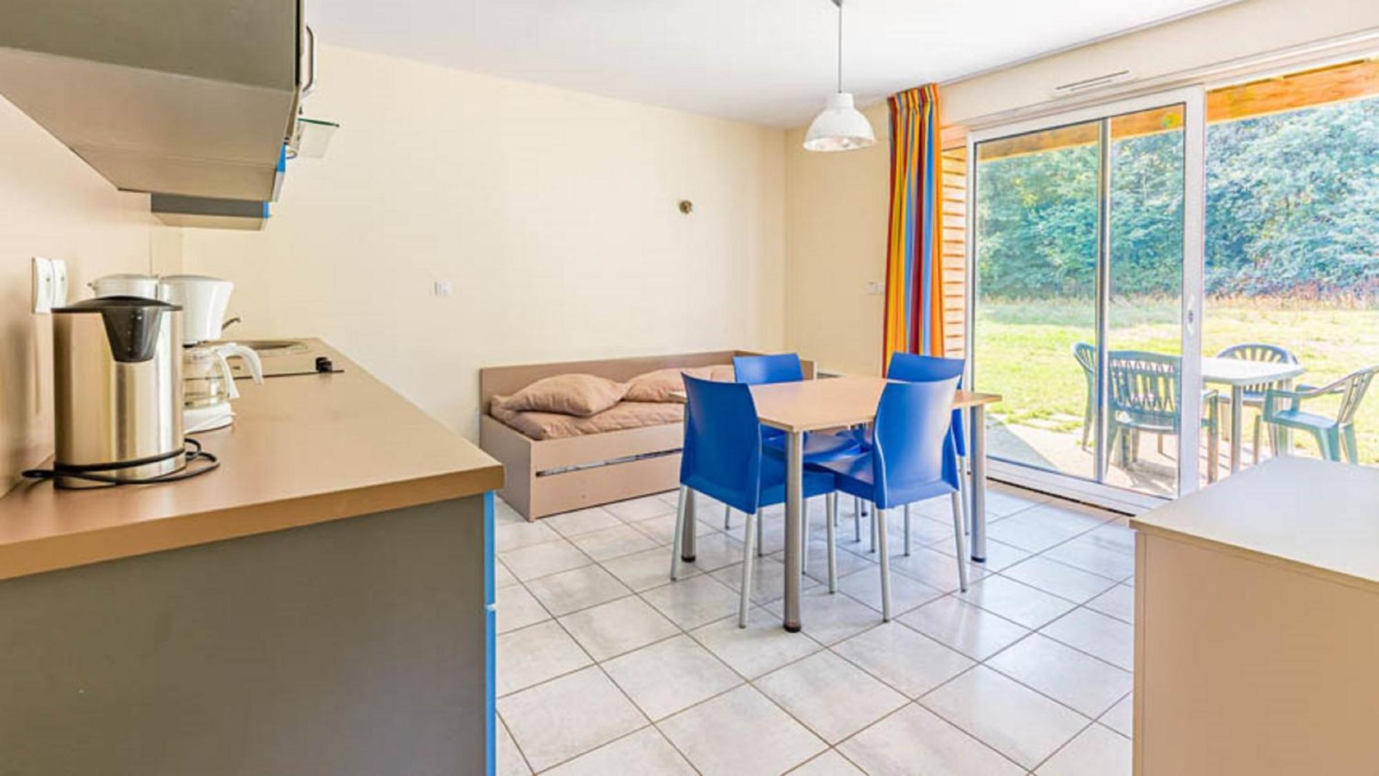 Vacanceole - Relais Du Plessis Chaveignes Room photo